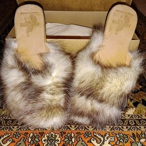 Beautiful and rare Brother Vellies fur babouche!